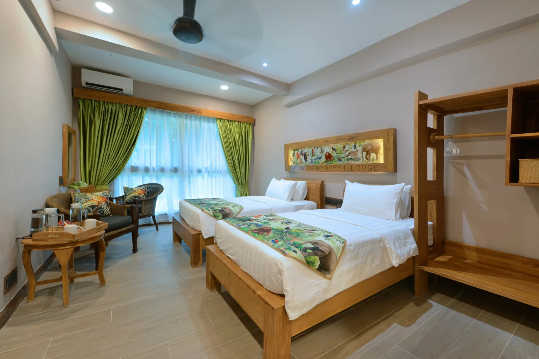 Deluxe room at Utan Rainforest Lodge