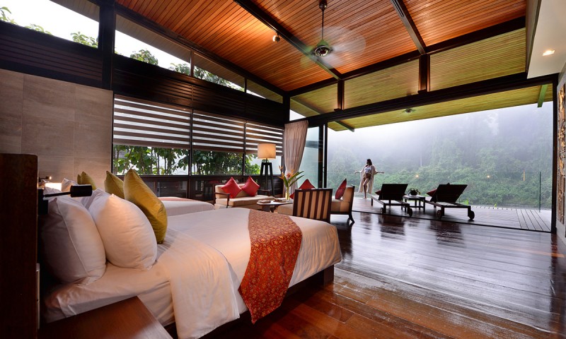 Luxurious Rainforest Getaway